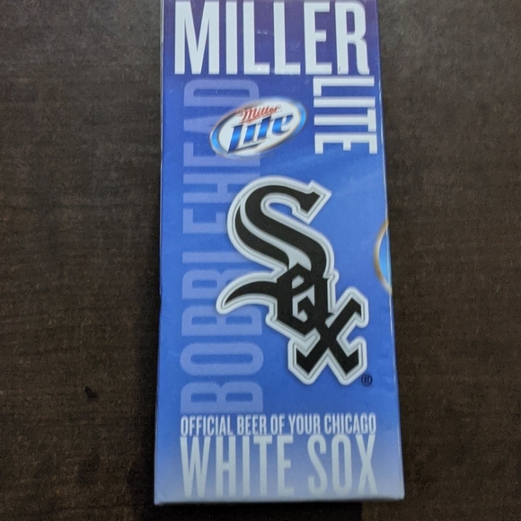 Miller Lite bobblehead beer vendor (NWT) - Picture 2 of 7